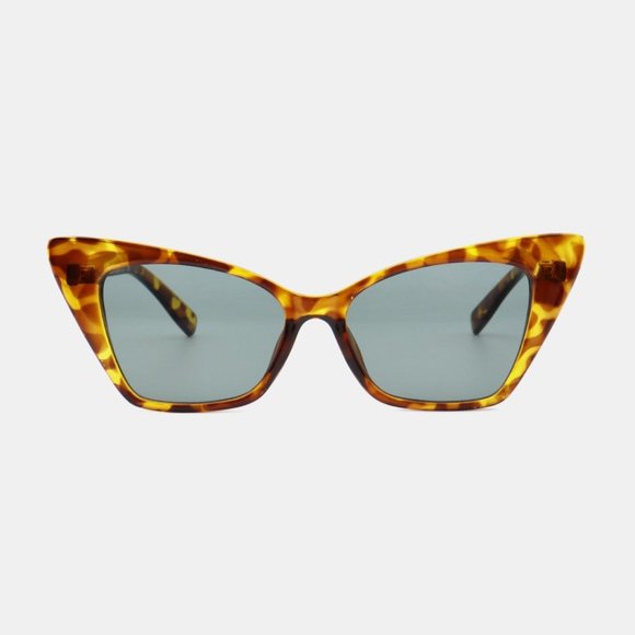 Cat Eye Acetate Lens Sunglasses in Tortoiseshell - Picture 3 of 4